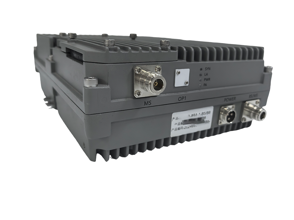  恩阳三频手机信号接收器2000㎡